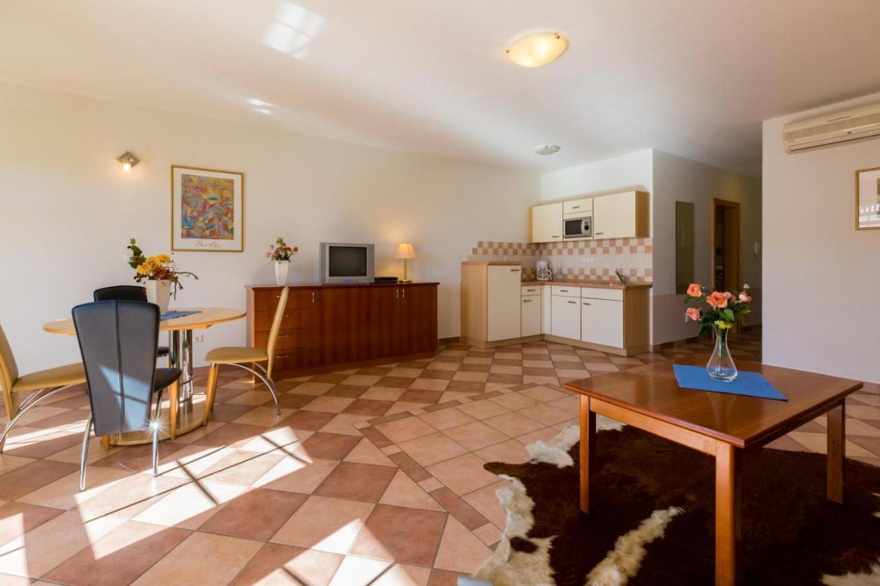 Villa Barbara Crikvenica Room photo