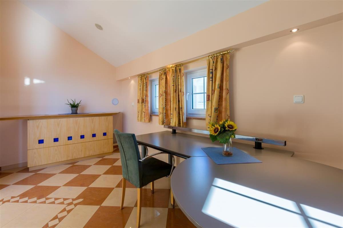 Villa Barbara Crikvenica Room photo