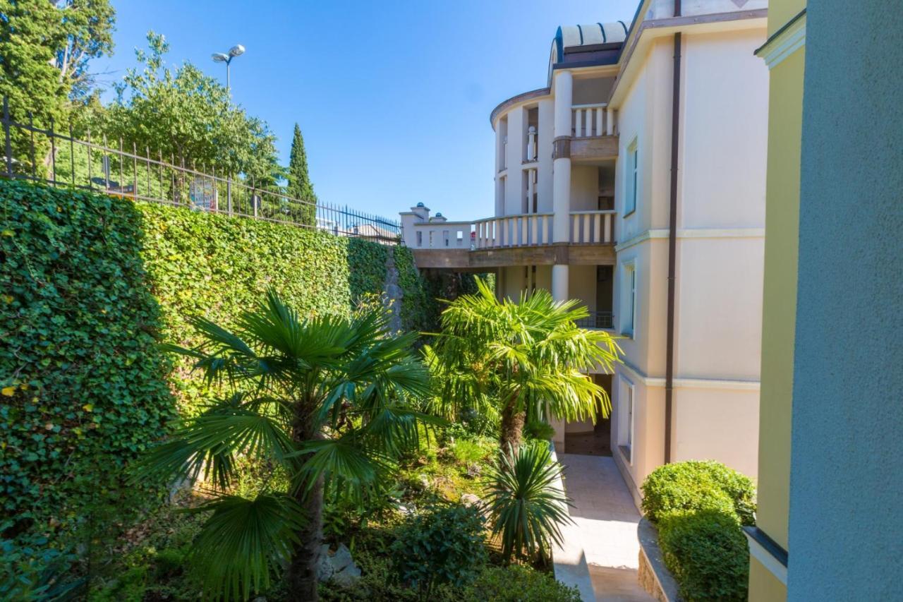 Villa Barbara Crikvenica Exterior photo